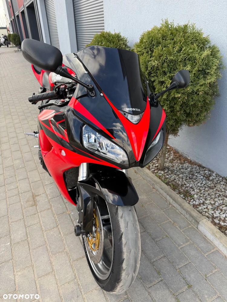 Honda CBR - 40