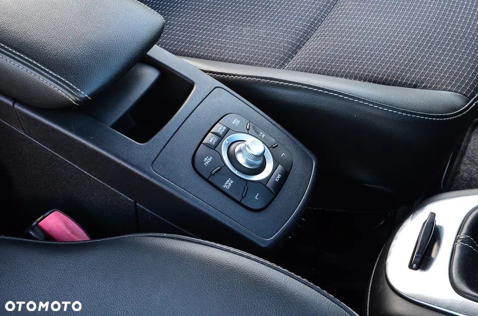 Renault Scenic Energy TCe 115 S&S Xmod Bose Edition - 40