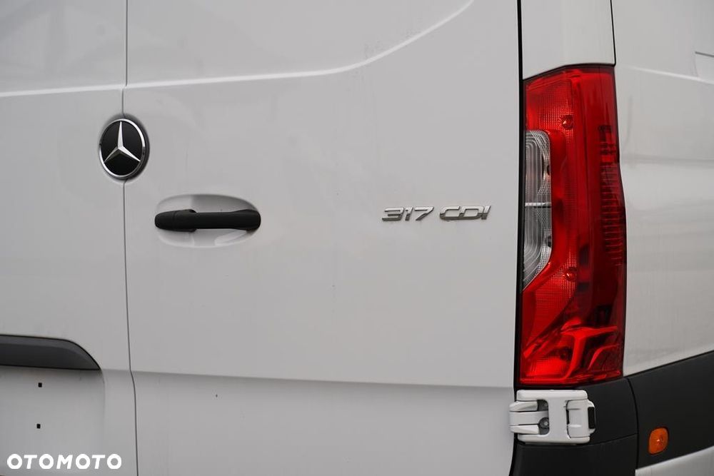 Mercedes-Benz Sprinter 317 CDI Extra Long PRO - 23