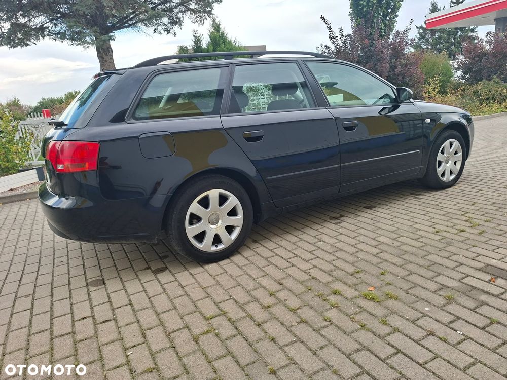 Audi A4 Avant 2.0 TDI - 4
