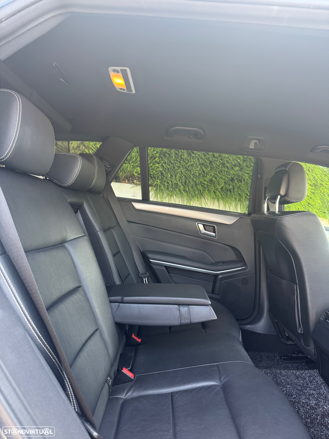 Mercedes-Benz E 250 BlueTEC Avantgarde Auto. - 10