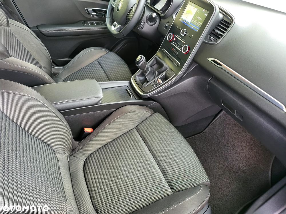 Renault Scenic TCe 140 GPF LIMITED - 31