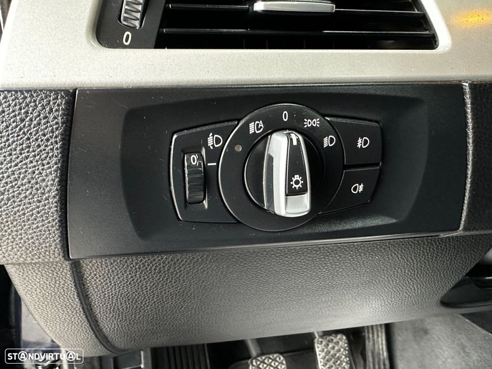 BMW 318 d Dynamic - 20
