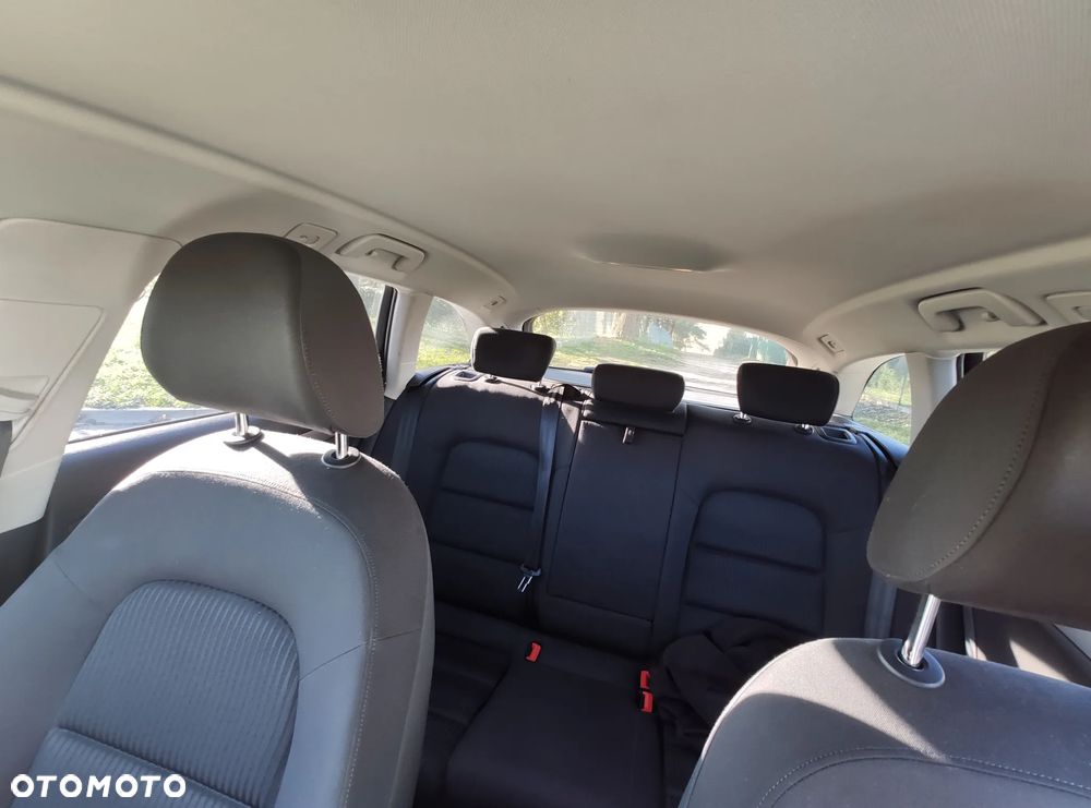 Audi A4 Avant 2.0 TDI 116g DPF Attraction - 28