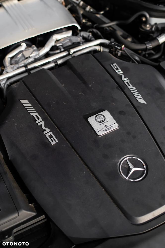 Mercedes-Benz AMG GT Speedshift 7G-DCT - 22