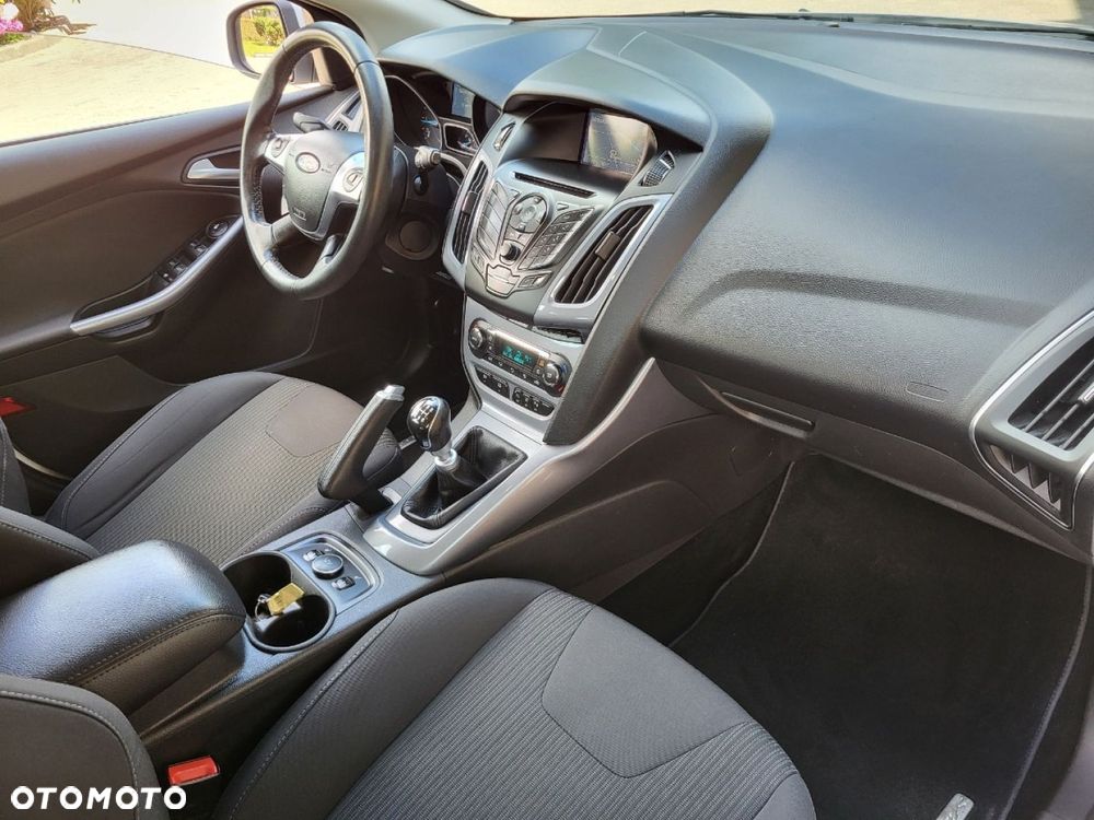Ford Focus - 10