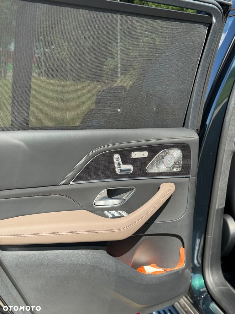 Mercedes-Benz GLS - 22