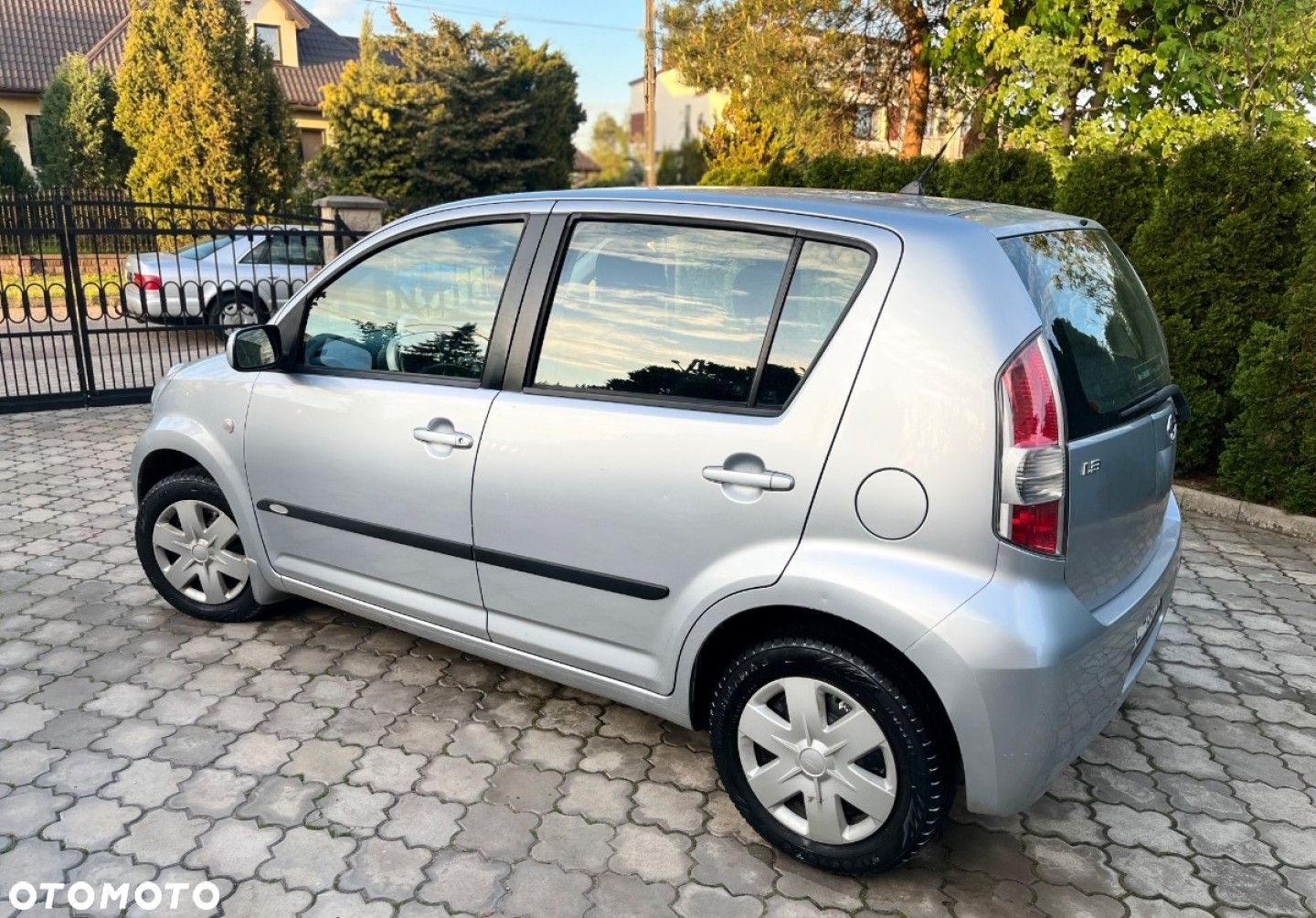 Daihatsu Sirion - 11