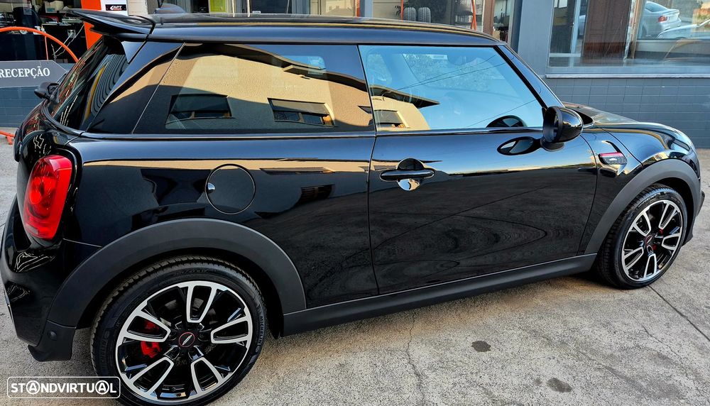 MINI 3 Portas One JCW - 17