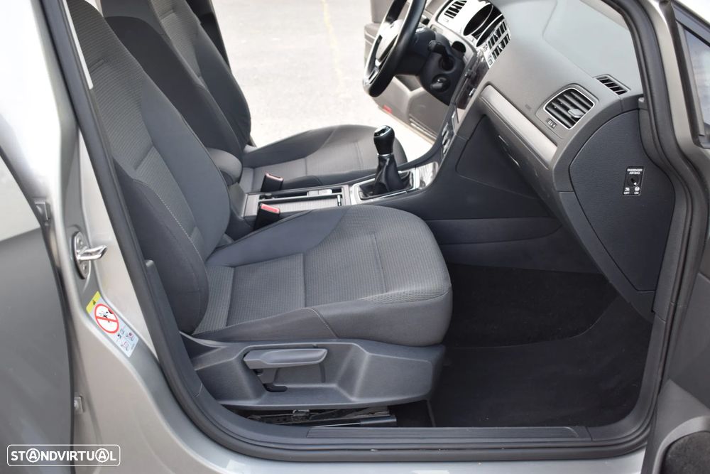 VW Golf Variant 1.6 TDi Confortline - 10