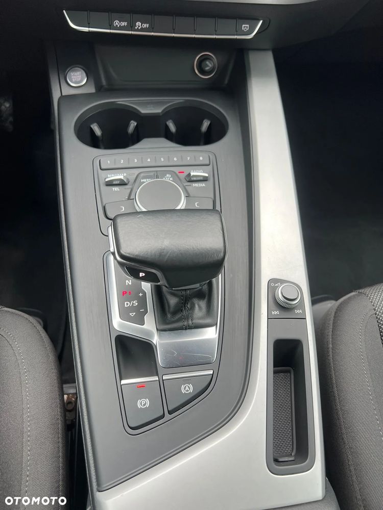 Audi A4 Limousine - 31