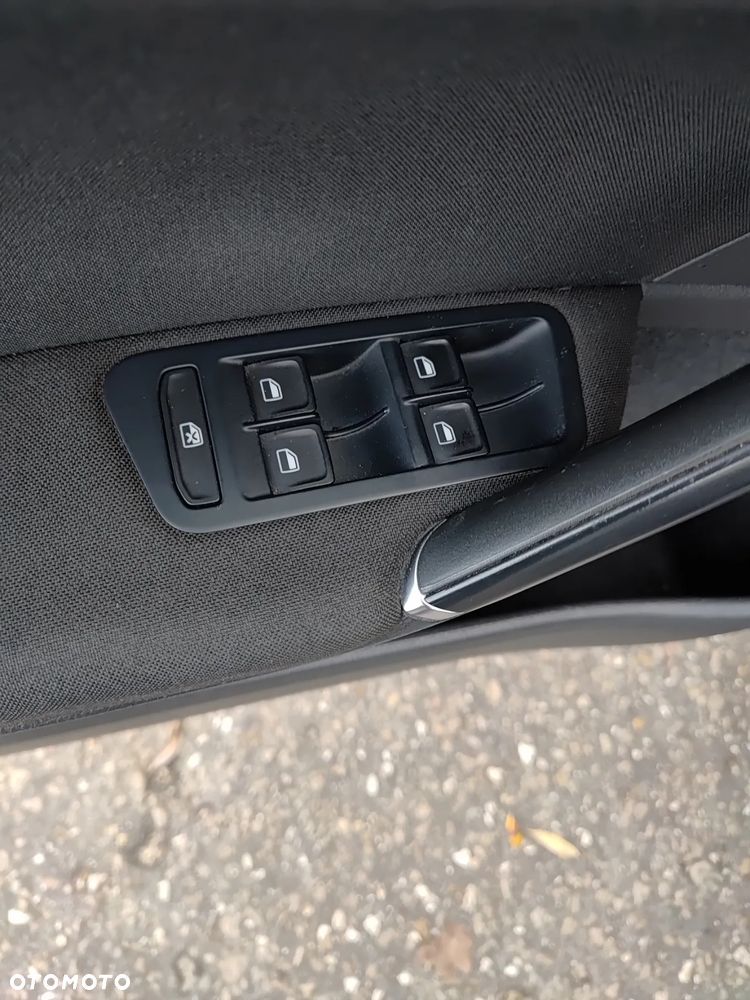 Volkswagen Golf Variant 1.6 TDI BlueMot Comfortline - 4