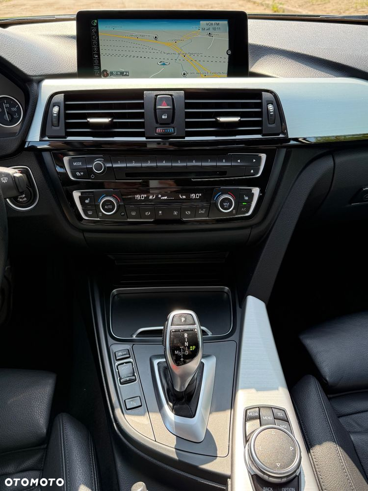 BMW Seria 4 420d Coupe xDrive Sport-Aut Sport Line - 24