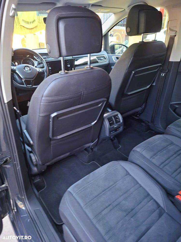 Volkswagen Touran 2.0 TDI Highline - 12