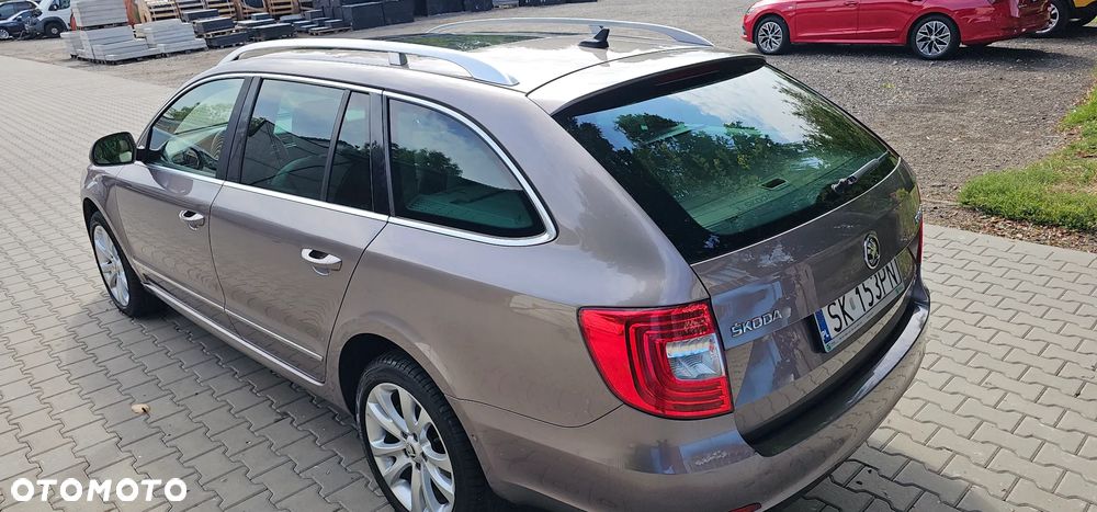 Skoda Superb 2.0 TDI 4x4 Platinum - 7