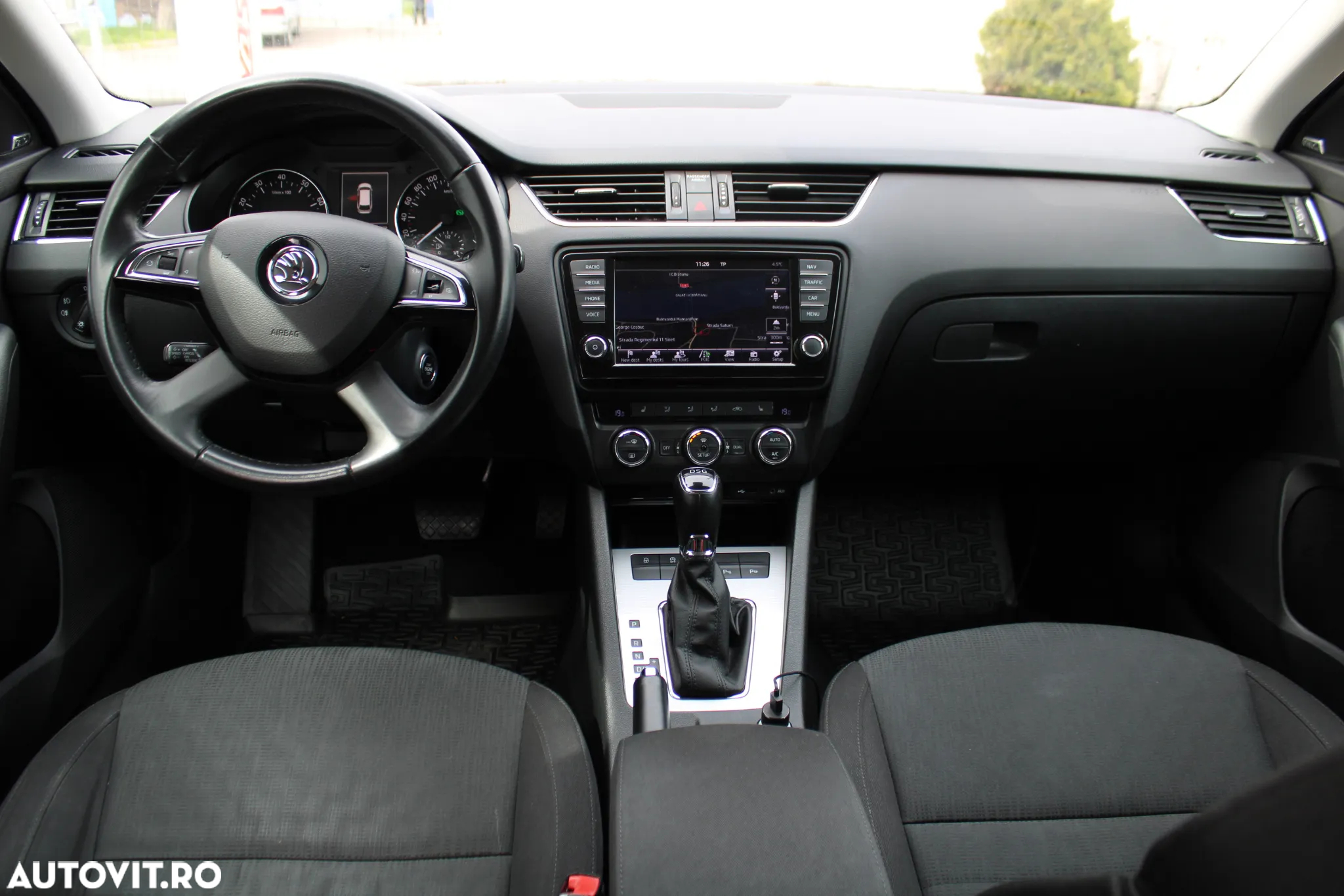 Skoda Octavia 1.4 TSI ELEGANCE DSG - 33