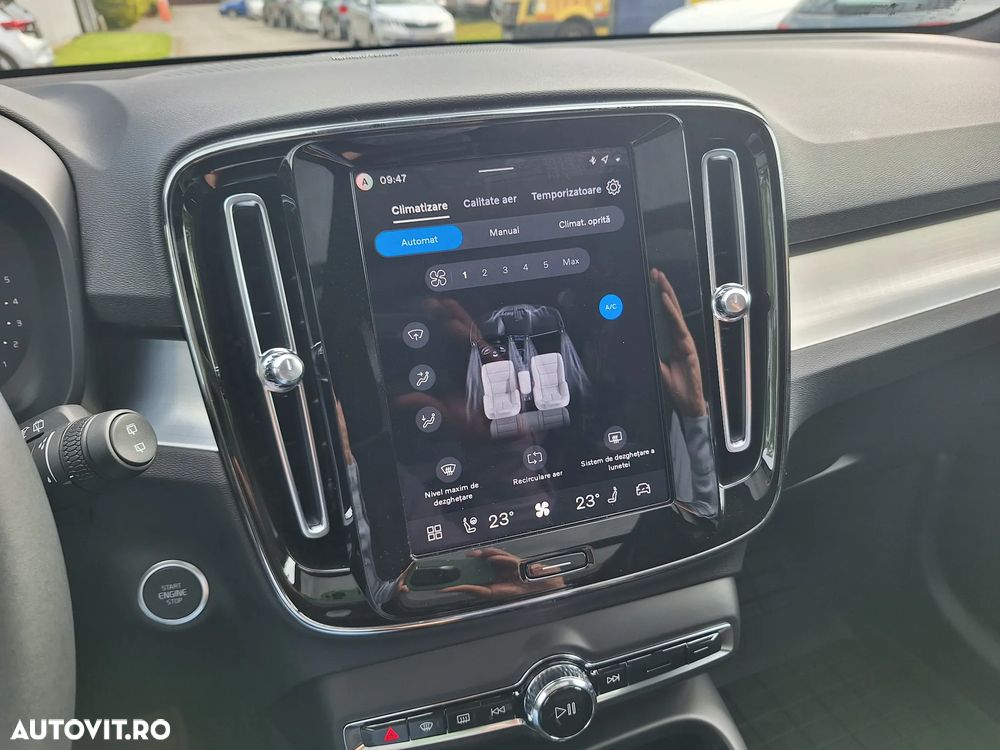 Volvo XC 40 B4 AT FWD MHEV Ultimate Dark - 31