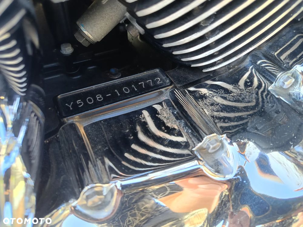 Suzuki Boulevard - 18