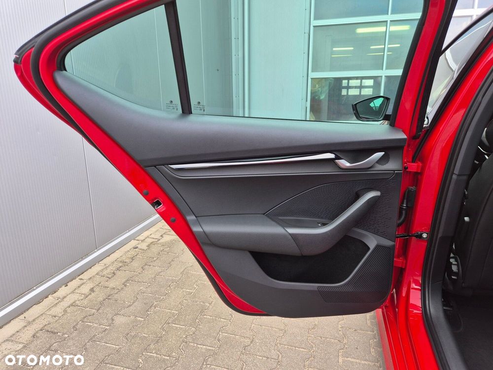 Skoda Octavia 1.5 TSI mHEV Sportline DSG - 19