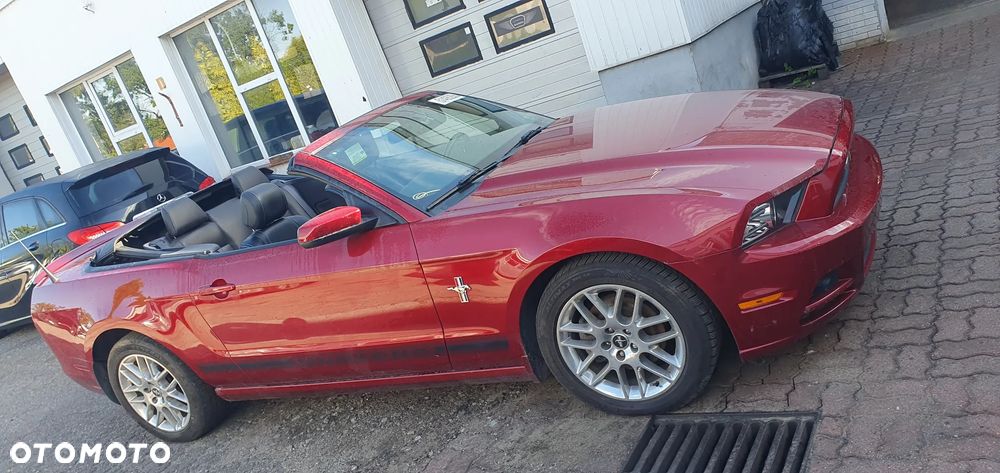 Ford Mustang 3.7 V6 Premium - 12