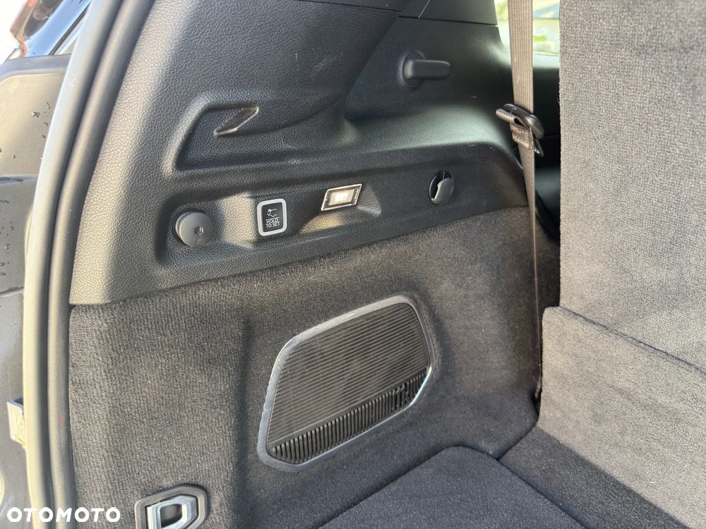Jeep Grand Cherokee - 19