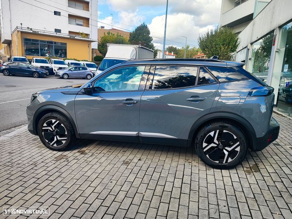 Peugeot 2008 1.2 PureTech Allure EAT8 - 4