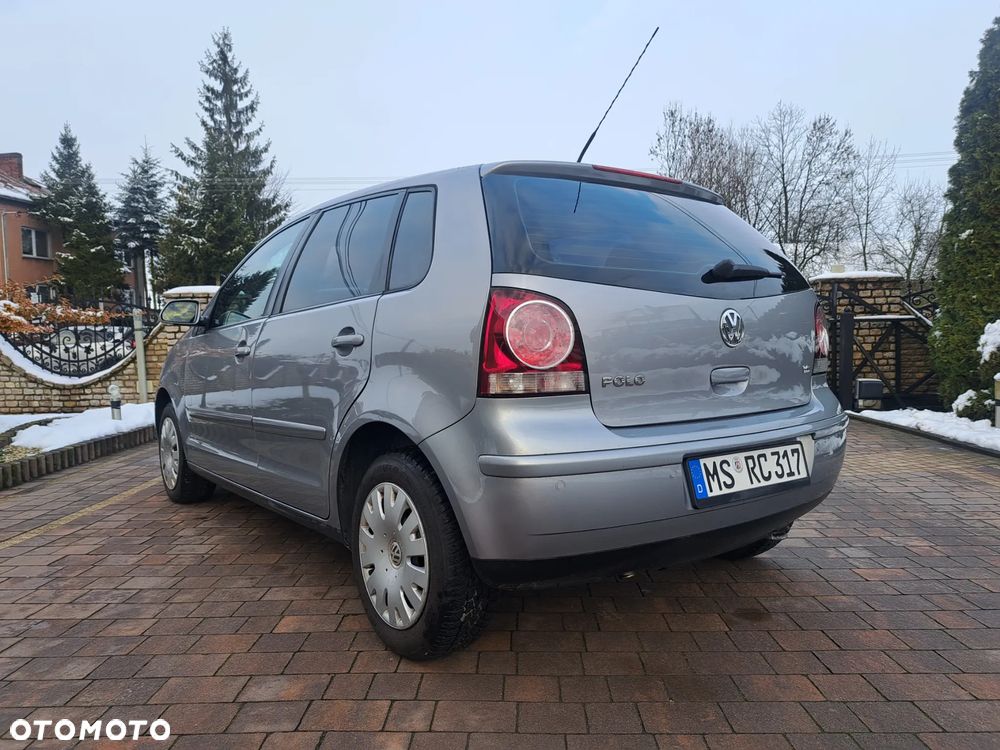 Volkswagen Polo 1.6 Tour - 15