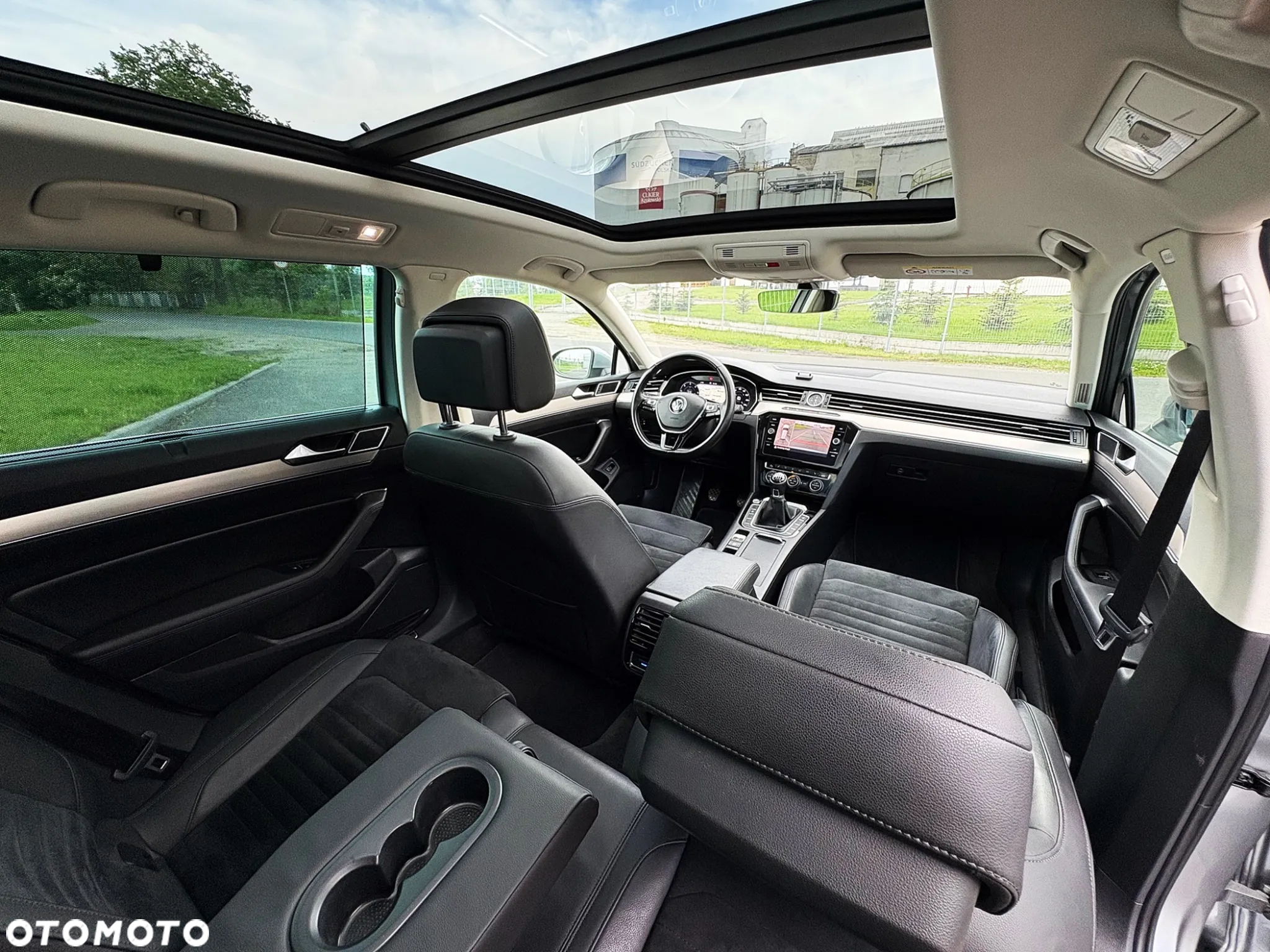 Volkswagen Passat 2.0 TDI BMT Highline - 25