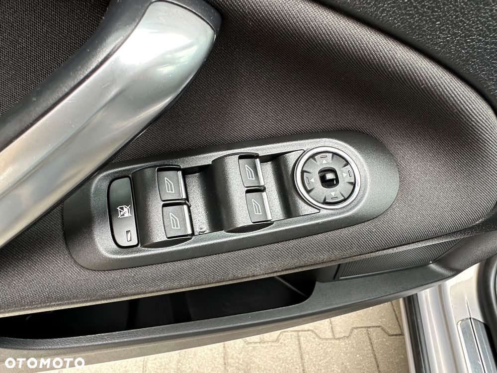 Ford Mondeo 2.0 EcoBoost Titanium X - 27