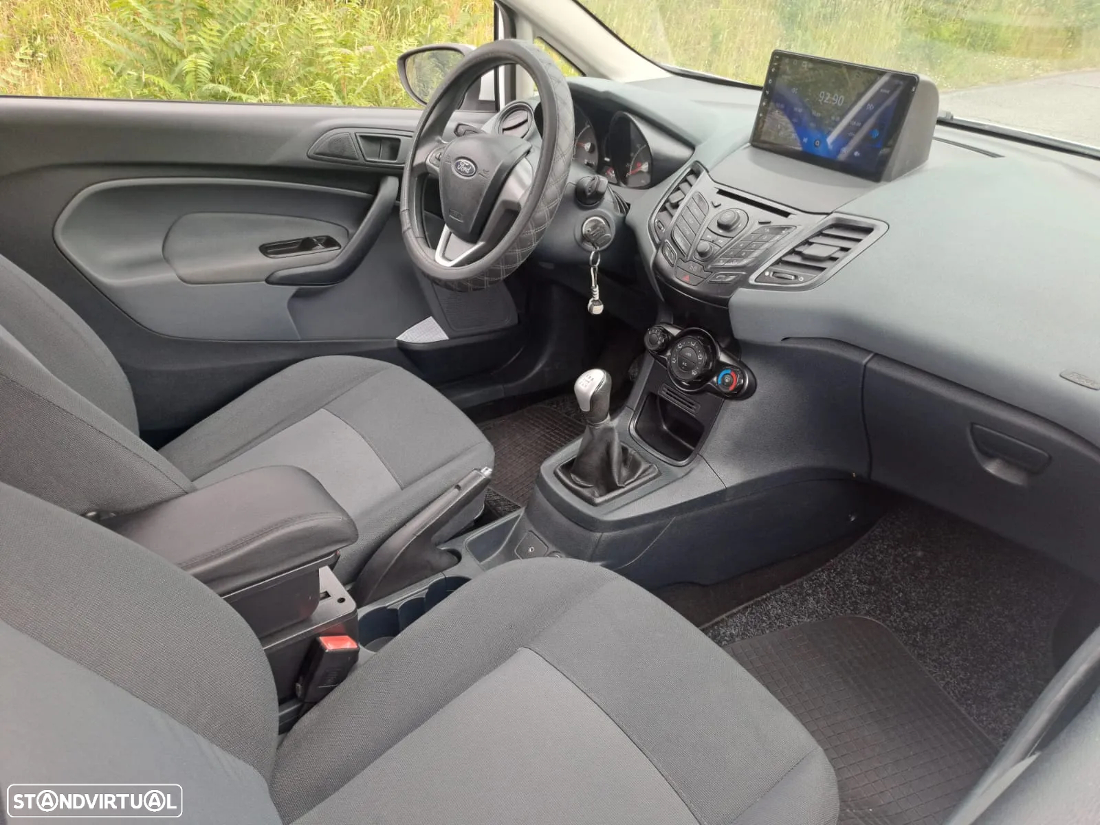 Ford Fiesta - 8