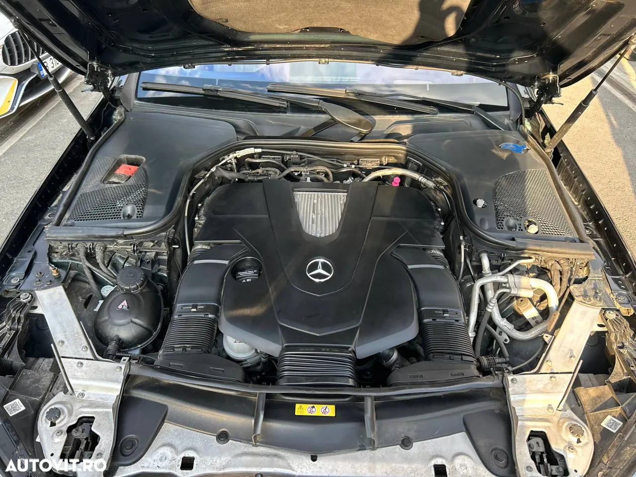 Mercedes-Benz E 400 4MATIC Cabrio - 11