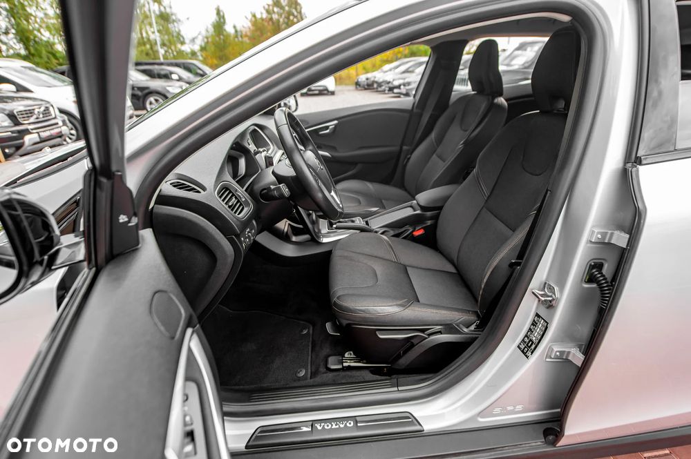 Volvo V40 Cross Country T4 AWD Geartronic Momentum - 18