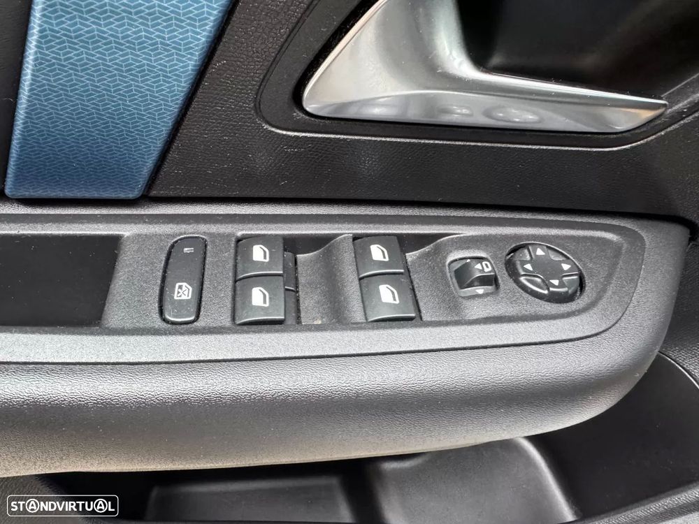 Citroën e-C4 50 kWh Feel - 46