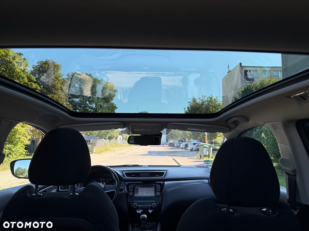 Nissan Qashqai 1.6 DIG-T N-Connecta - 16