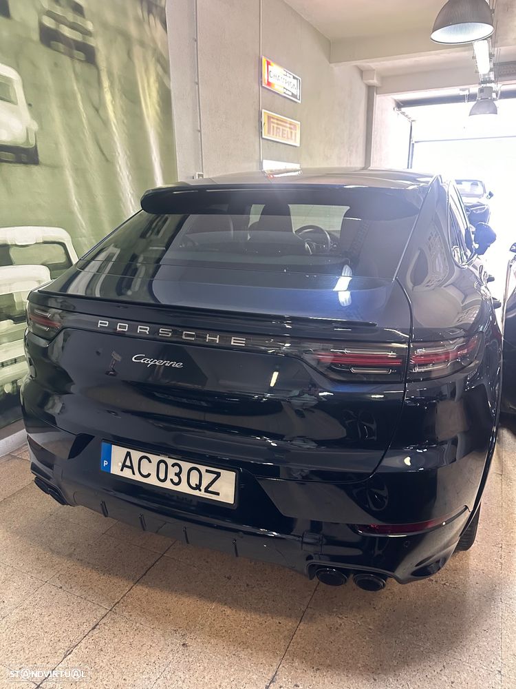 Porsche Cayenne Coupé E-Hybrid - 4