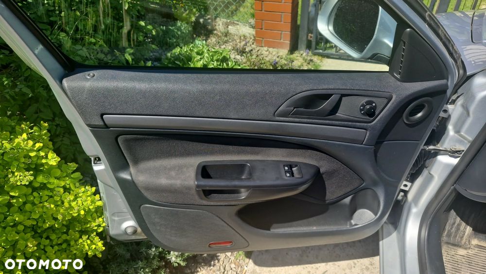 Skoda Octavia 1.6 Elegance - 13