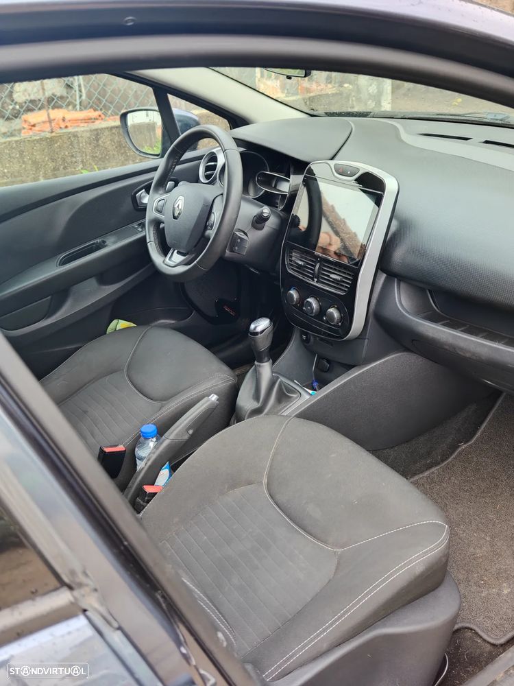 Renault Clio Sport Tourer 0.9 TCE Limited - 10