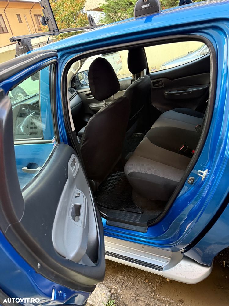 Mitsubishi L200 Double Cab M/T Invite - 30