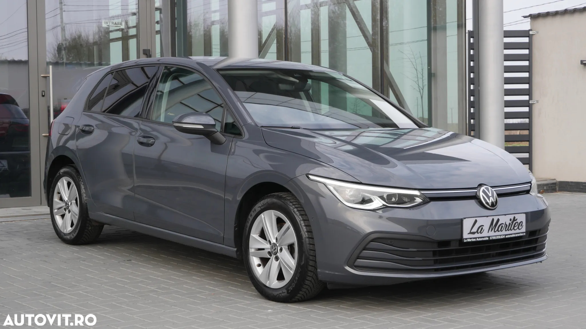 Volkswagen Golf - 8
