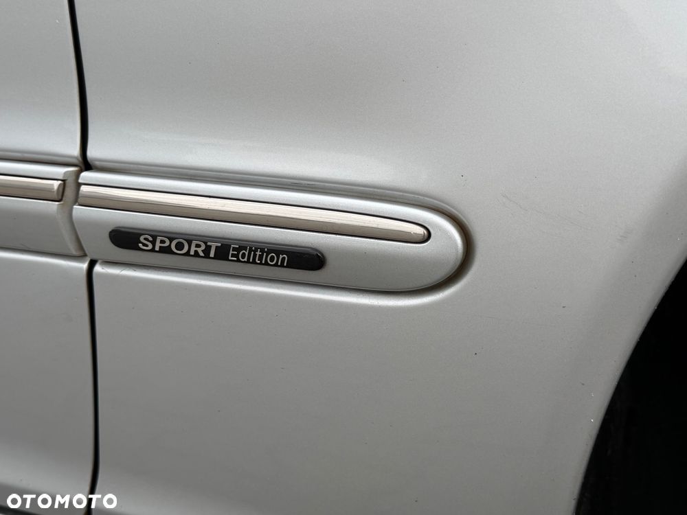 Mercedes-Benz Klasa C 180 Kompressor Automatik Avantgarde Sport Edition + - 25