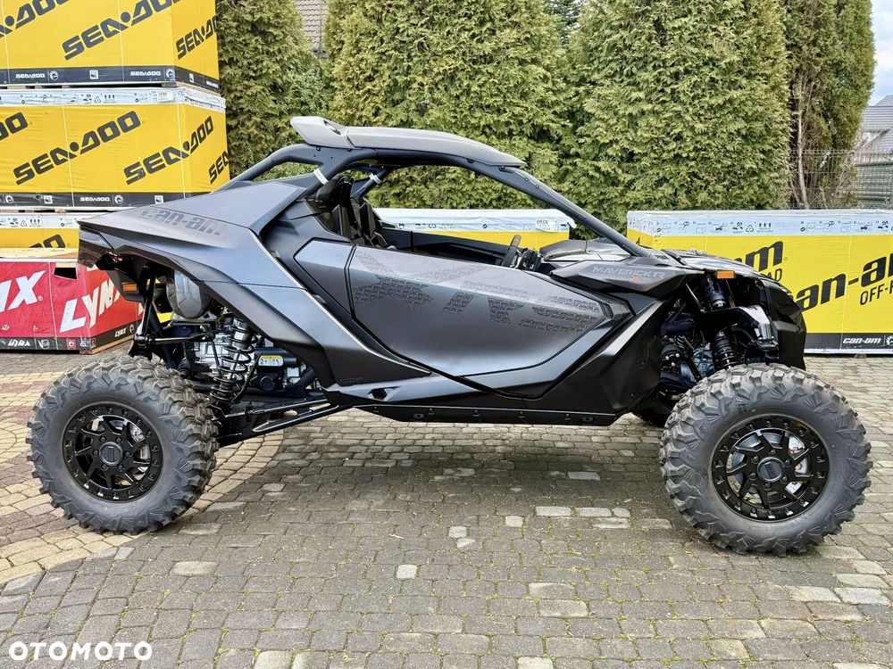 Can-Am Maverick - 3