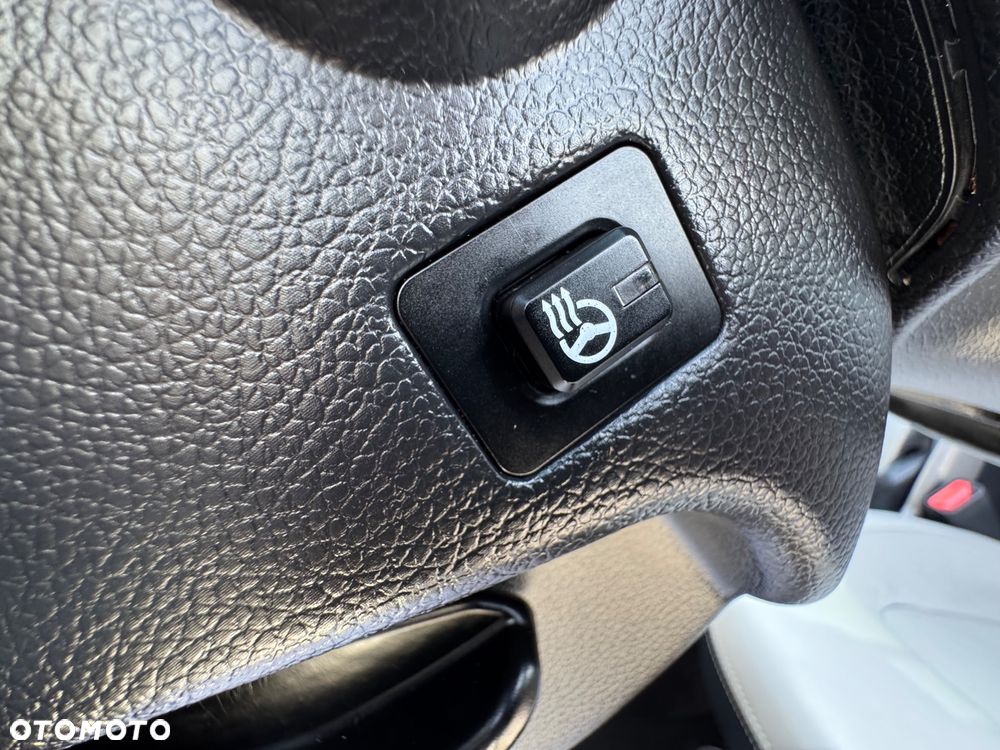 Kia Sportage 2.0 CRDI XL - 27