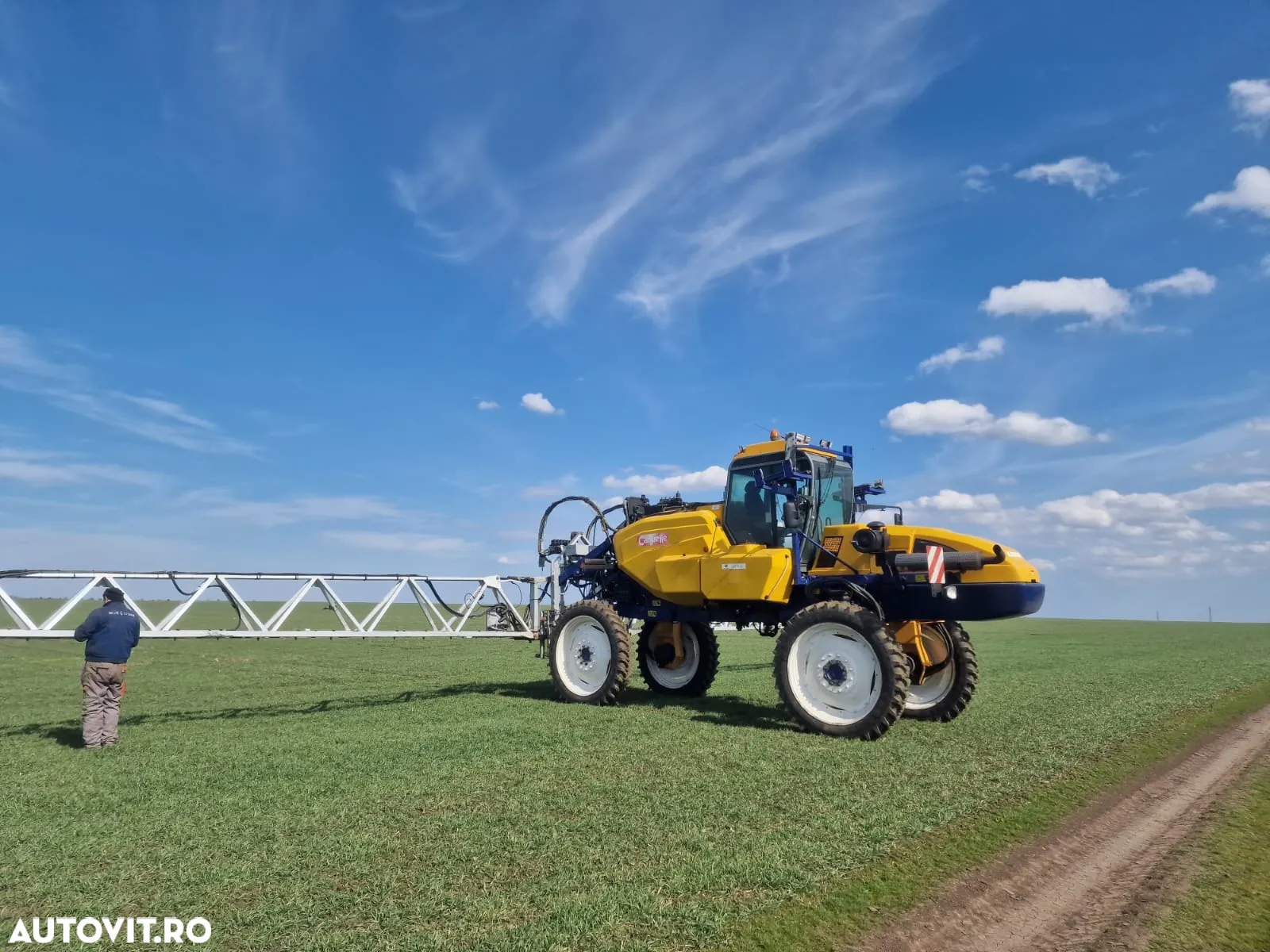 Caruelle 4000 cu GPS autoghidaj control sectiuni - 3