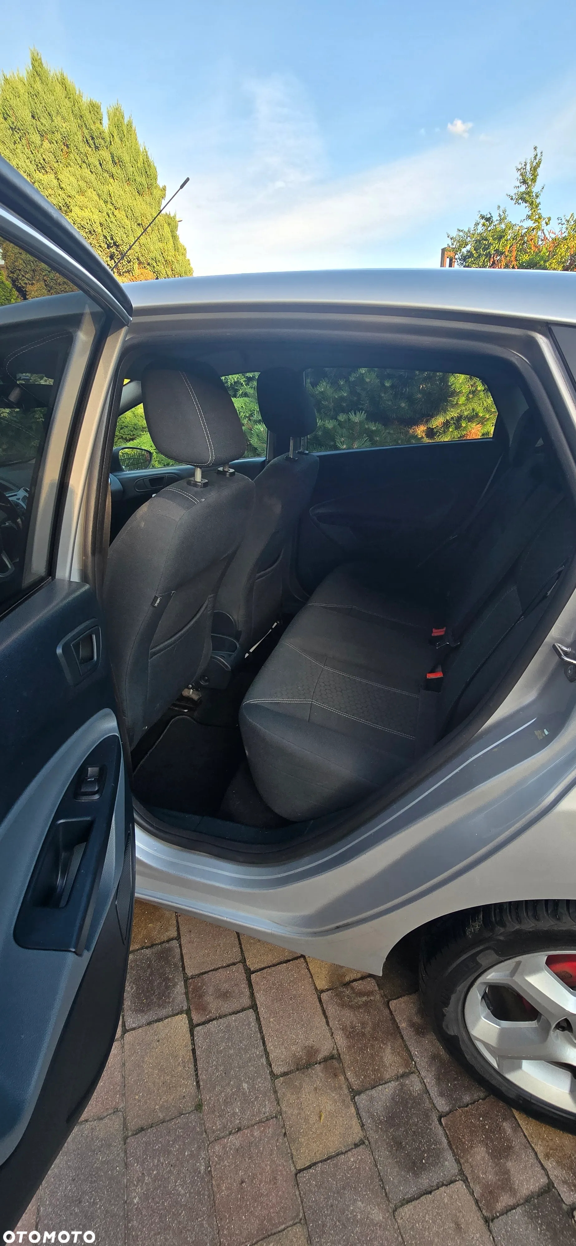 Ford Fiesta 1.4 Ghia - 9