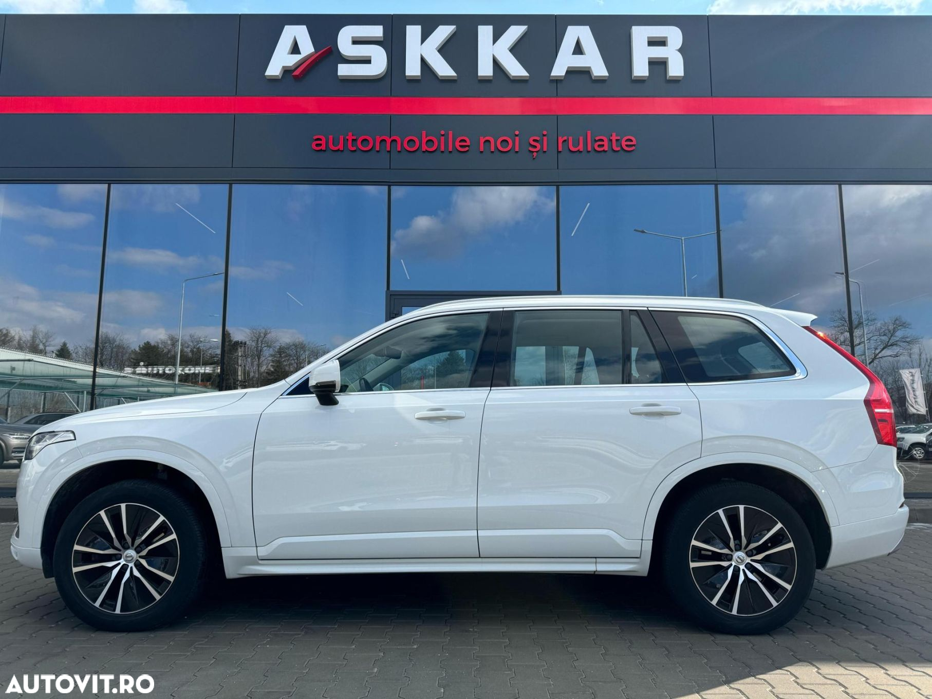 Volvo XC 90 B5 D AWD Geartronic Momentum Pro - 9