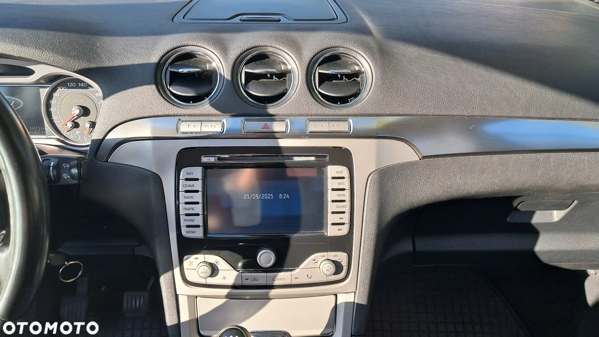 Ford S-Max 2.0 Titanium - 16