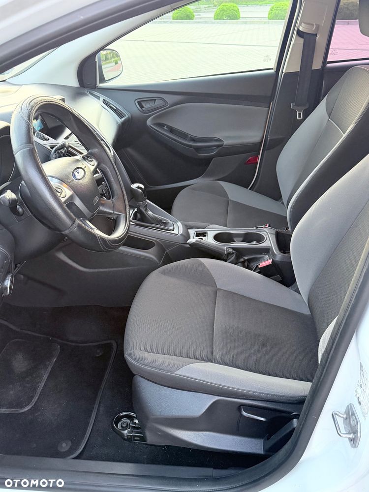 Ford Focus 1.0 EcoBoost Trend - 10