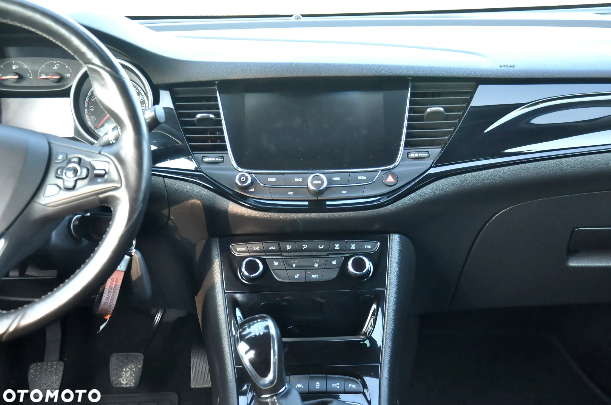 Opel Astra 1.4 Turbo Sports Tourer Active - 26