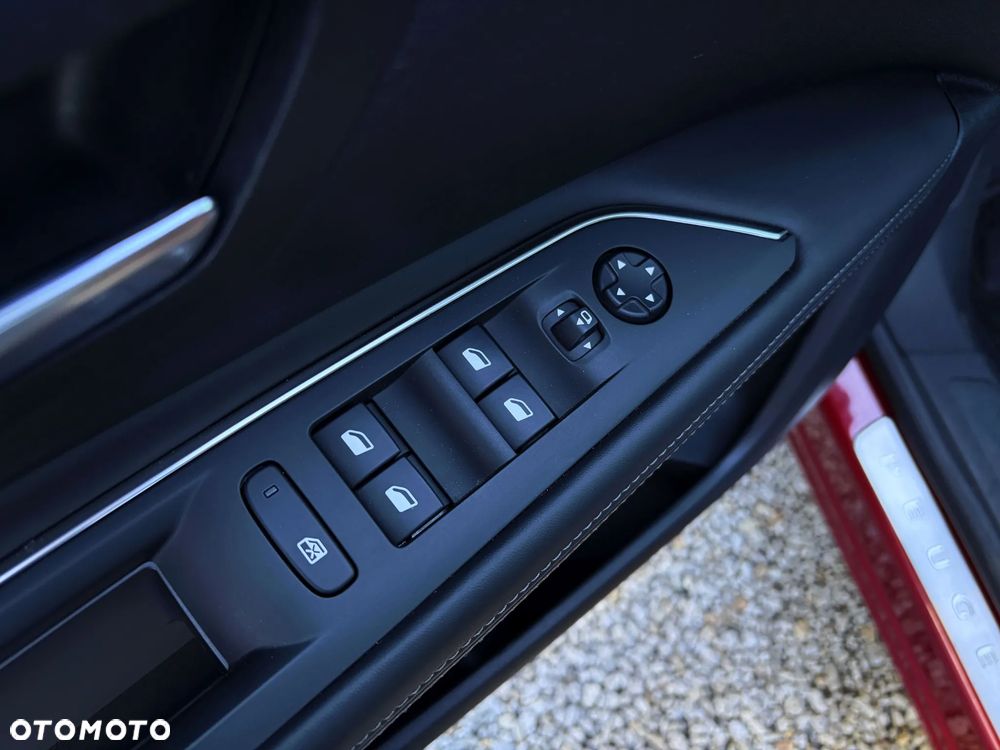 Peugeot 3008 BlueHDi 120 Stop & Start EAT6 Allure - 34