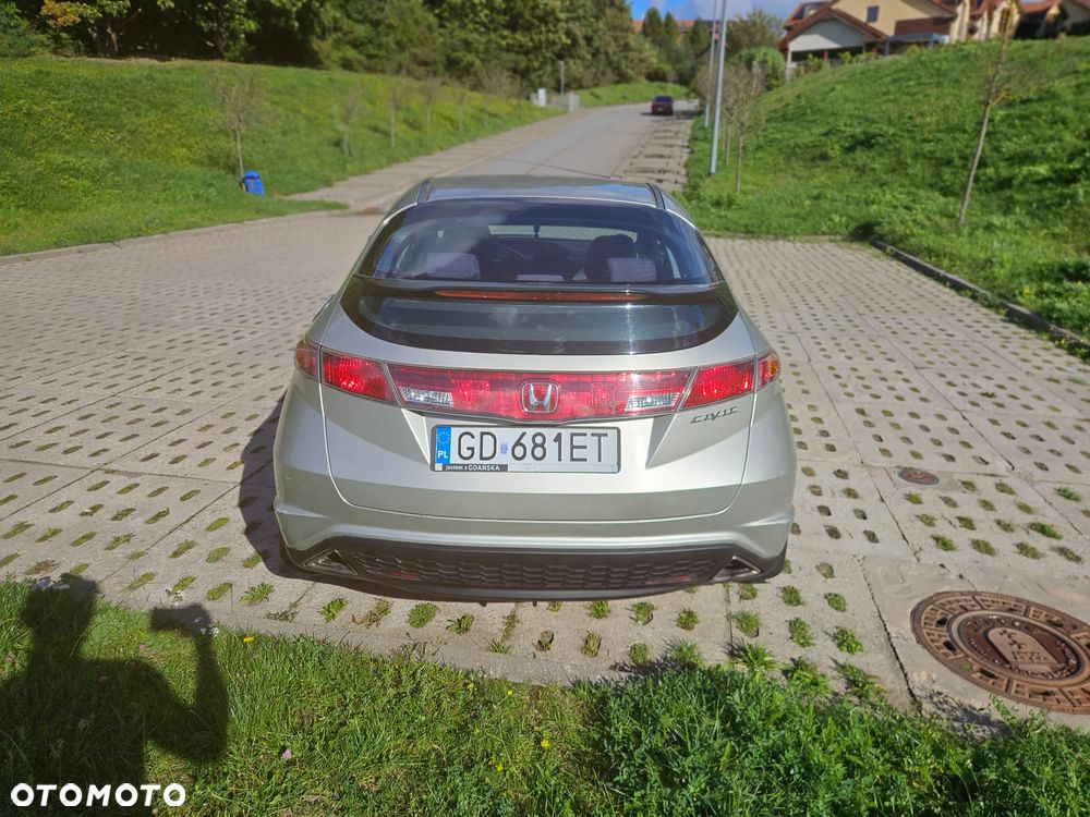 Honda Civic 1.8 Executive - 6